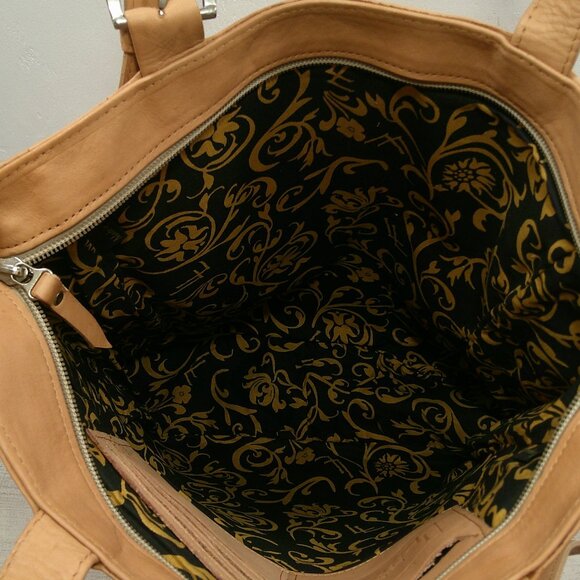 Quality Handcrafted Natural Labrado Minimalist Design Leather Tote - Picture 11 of 14